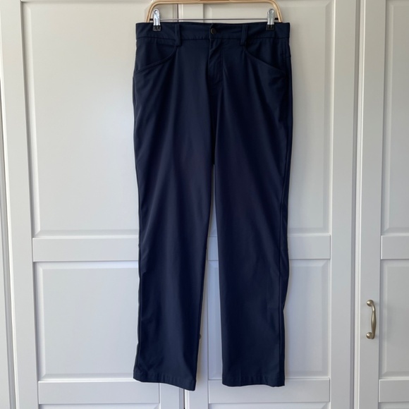 Lululemon Navy Mission Pant, Size 34 - Picture 5 of 15